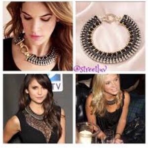 185. Stella and Dot Chic Black and Gold Statement Necklace with extender